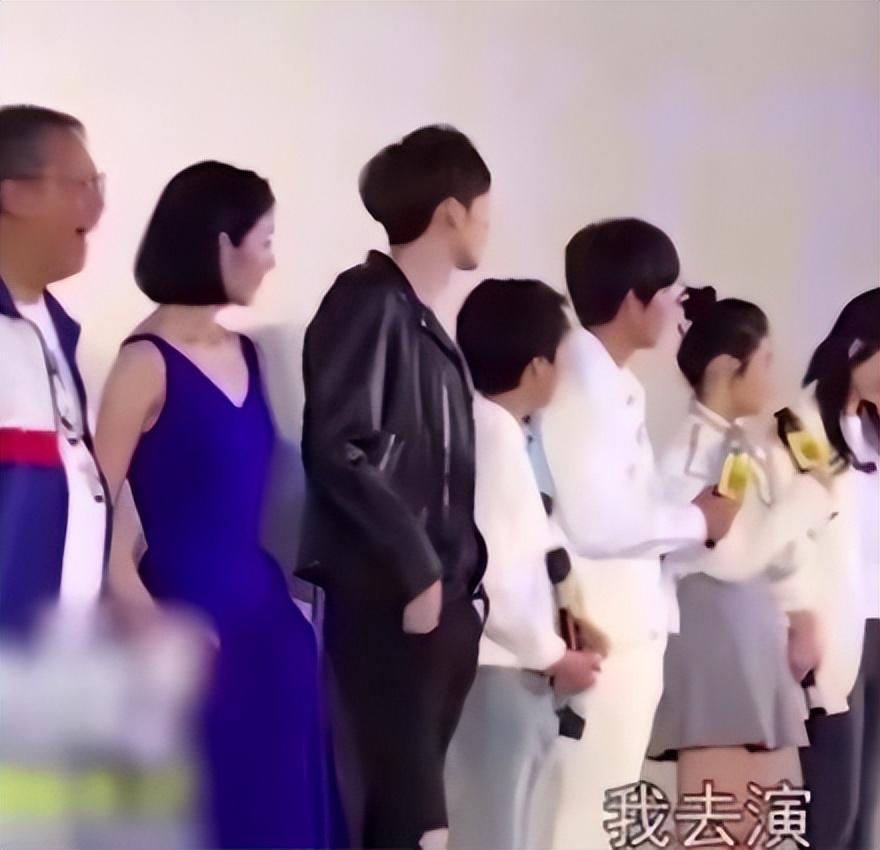 “国民妹妹”张子枫:与彭昱畅成亲兄妹,受顶级京圈资源力捧