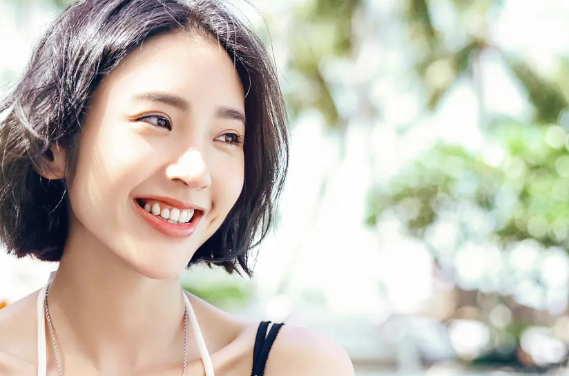 唐艺昕：与张若昀车祸相识，10年恋爱修成正果，相爱多年被宠成宝