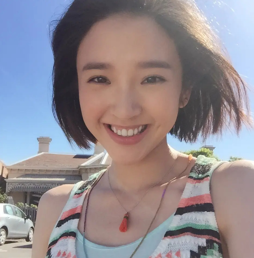 唐艺昕：与张若昀车祸相识，10年恋爱修成正果，相爱多年被宠成宝