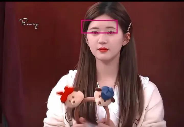 为什么总有人觉得赵露思长得普通？让我们深扒这几点