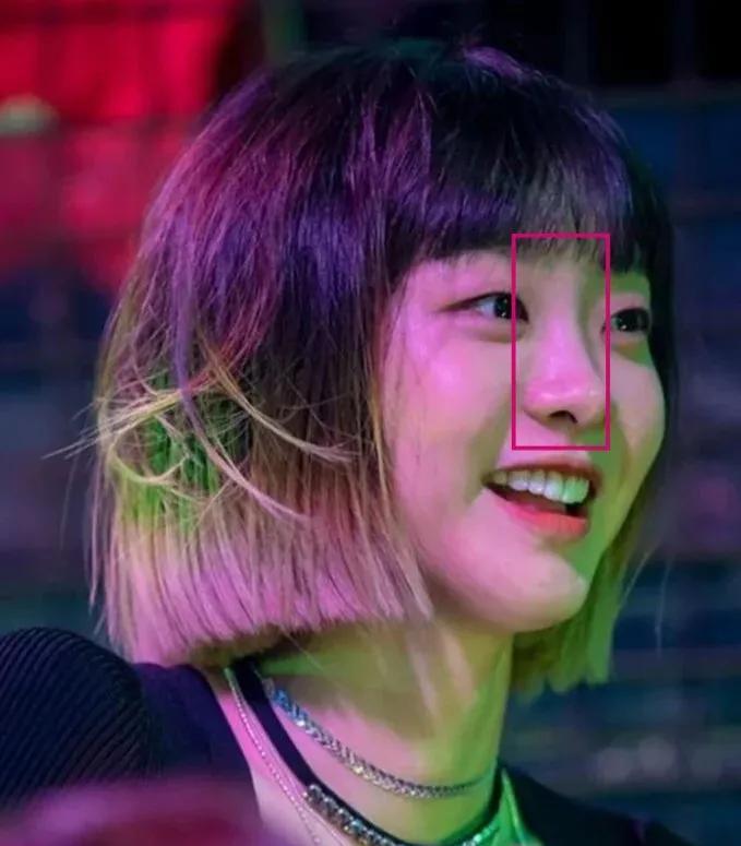 为什么总有人觉得赵露思长得普通？让我们深扒这几点