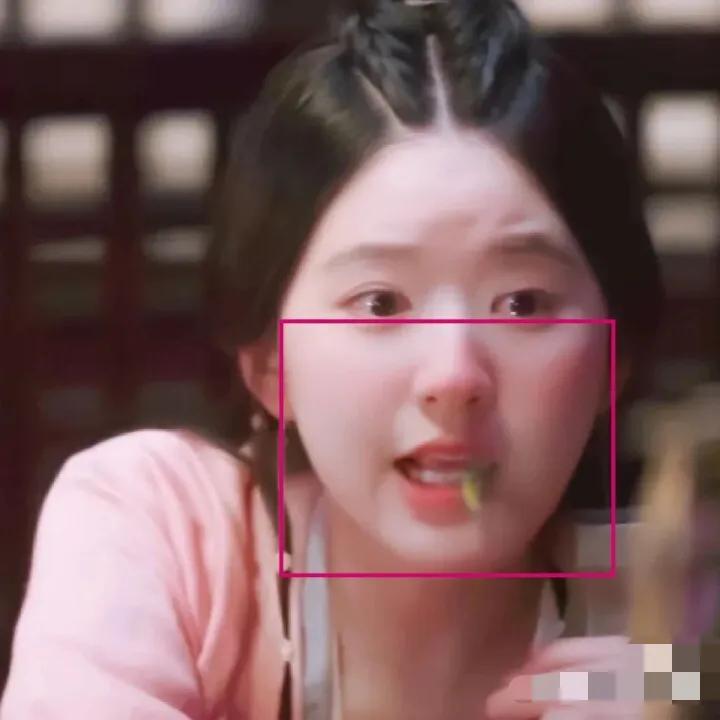 为什么总有人觉得赵露思长得普通？让我们深扒这几点