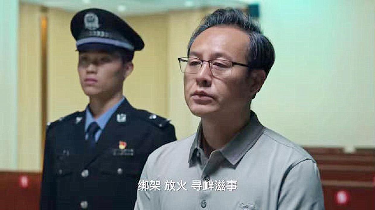 《狂飙》片酬，张译3000万，张颂文30万，同样姓张差距咋这么大？