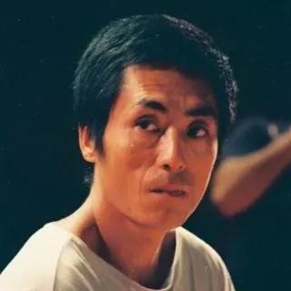 张艺谋简历个人资料(风流张艺谋28岁和初恋结婚)