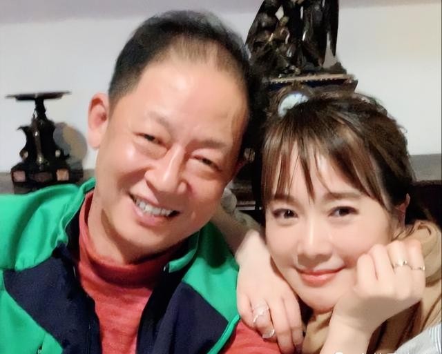 左小青个人资料简介(湖南美人左小青的人生浮沉史)