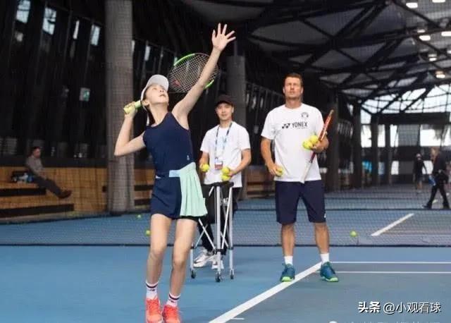 田亮的女儿田雨橙投身于职业网球，或许与田亮的亲身经历有关