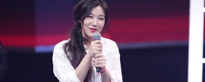 ​刘郡格谢霆锋什么关系