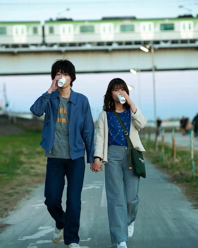 为什么“北上广很难有花束般的恋爱” 《花束般的恋爱》想表达什么？