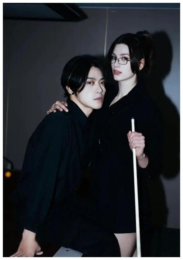 酒店讲述仲尼巴厘岛遇难细节 仲尼卡琳娜是谁俩人怎么认识的