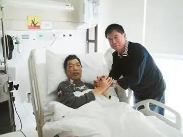 演员成奎安：两房妻子临死前险些撕破脸，病逝13年，孙子车祸离世