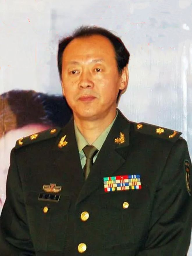 国家一级演员候总的“奇怪”成名史