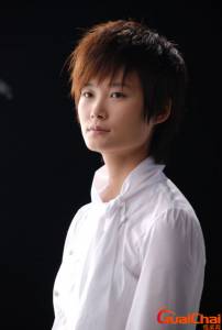 ​李宇春个人资料简介及家世 李宇春个人资料简介图片