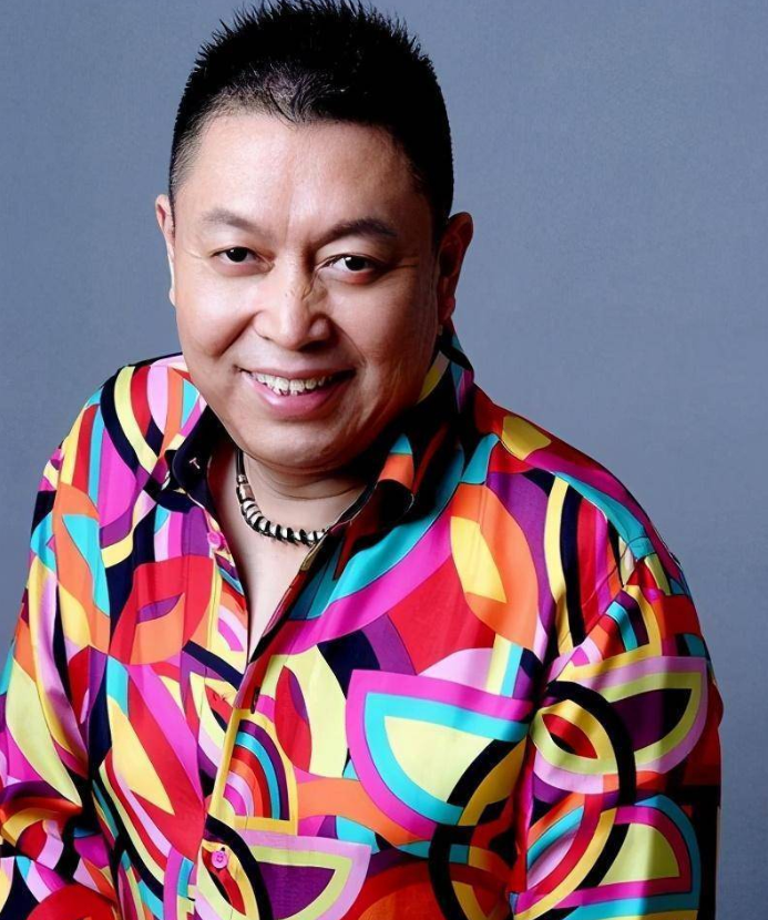 王为念个人资料简介（王为念有两段失败婚姻，有个好搭档王芳，儿子结婚后理解他的苦衷）