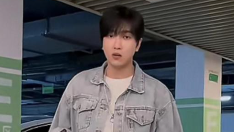 白冰个人资料简介及家世（网红白冰：14岁辍学，25岁在上海买豪华别墅，他到底是什么来头？）