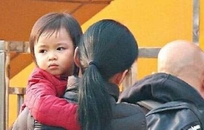 刘德华老婆身价近千亿 刘德华女儿照片曝光