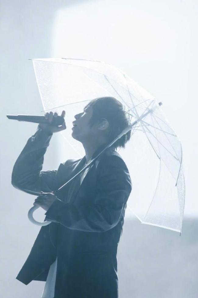 五月天阿信发文否认假唱:每一声都来自于我的嗓子