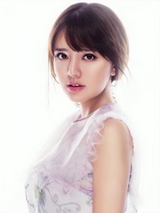 ​歌手阿兰个人资料及简介：21岁打败王菲，戴上亿九眼天珠上节目，她到底什么来