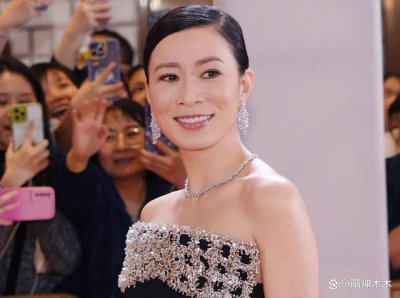 ​TVB颁奖礼变乡村婚礼！舞台设计糟糕，明星造型无质感