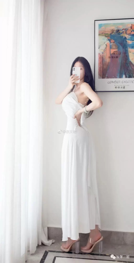 重庆最美女孩图片分享（重庆辣妹晒数张性感照片）