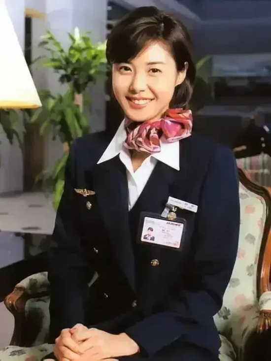松岛菜菜子20年前的美貌再次引热议，不愧是“日剧女神”