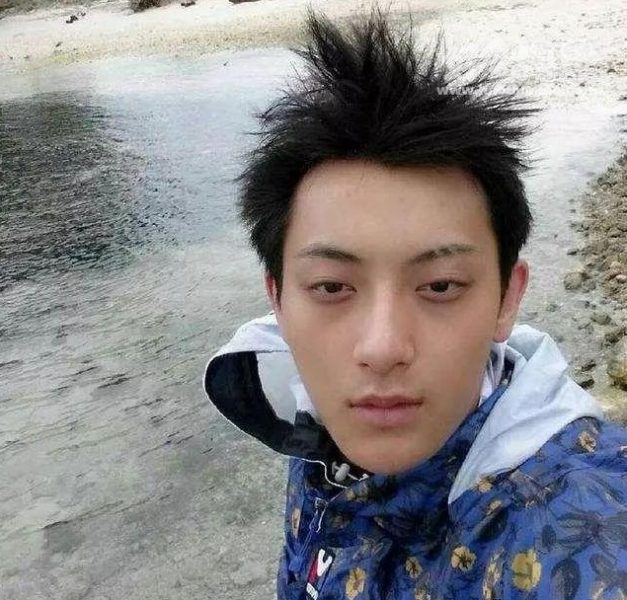 黄子韬老婆资料简介黄子韬与kim站到一起非常的般配