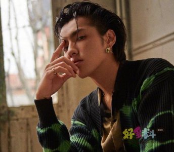 ​娱乐圈男星谁最时尚 长相帅气的他们私下竟然这么逗