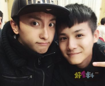 ​郑业成素颜照曝光 郑业成的双眼皮是天生的还是割了