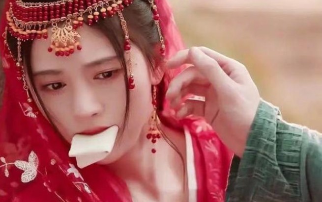 四千年美女鞠婧祎有没有整容呀 新剧播出演技受到群嘲