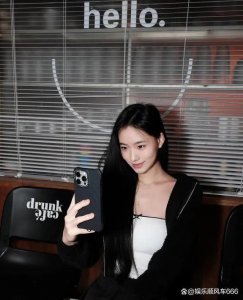 ​小S二女儿晒照秀身材 网友惊呼“真的很像林志玲”