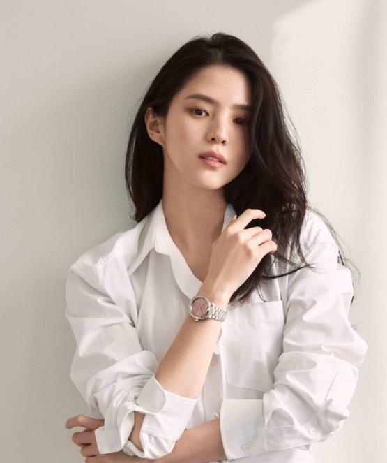 韩素希再次回复恋爱争议:形象扫地我也虚心接受