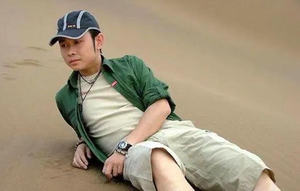 娱乐刀郎十大热门歌排行(《披着羊皮的狼》第一名) 2