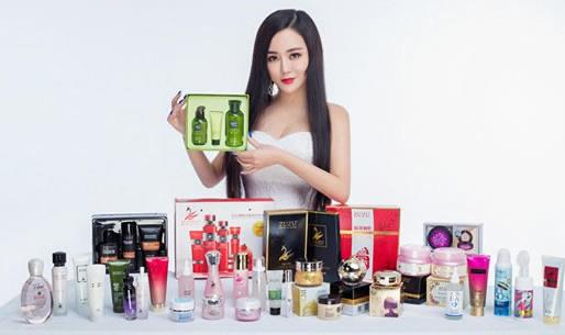 娱乐初瑞雪的个人资料简介 微商初瑞雪还我血汗钱是啥意思 2