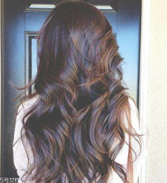 怎样让烫发更持久 想让卷发更持久快来试试这几招