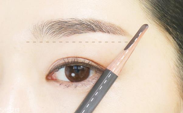 秋天画什么眉毛好看 眉毛画法教程