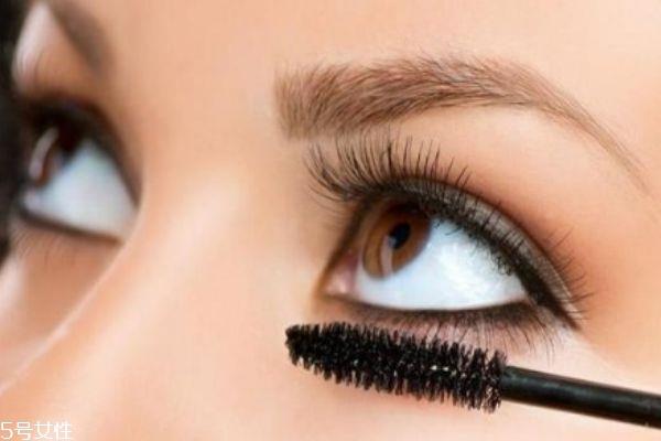 下睫毛太少太短怎么办 教你画出自然下睫毛 下睫毛太少太短怎么办 教你画出自然下睫毛