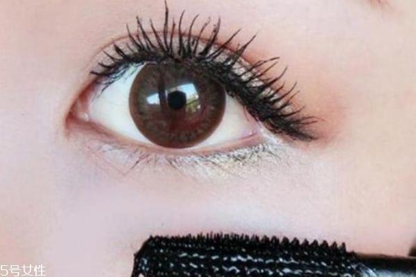 下睫毛太少太短怎么办 教你画出自然下睫毛 下睫毛太少太短怎么办 教你画出自然下睫毛