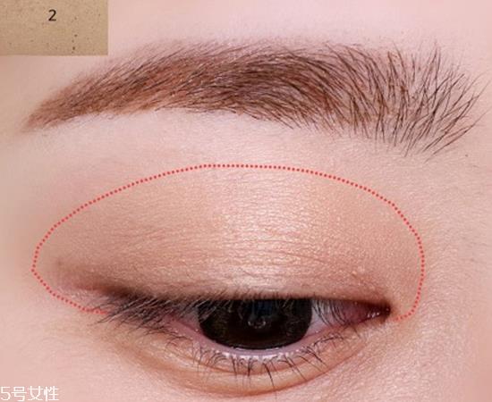 大地色眼妆怎么画教程 大地色眼影画法生活妆步骤图