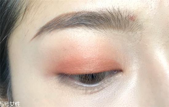 大地色眼妆怎么画教程 大地色眼影画法生活妆步骤图