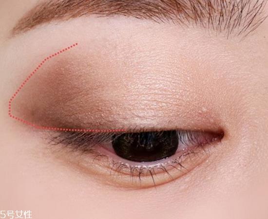 大地色眼妆怎么画教程 大地色眼影画法生活妆步骤图