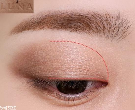 大地色眼妆怎么画教程 大地色眼影画法生活妆步骤图
