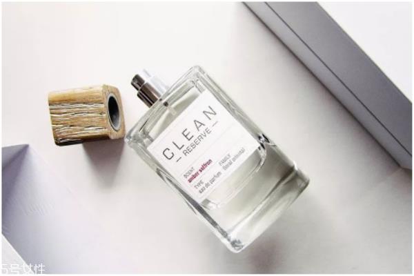 香水里的麝香会导致不孕吗 香水里有麝香一般没有害处