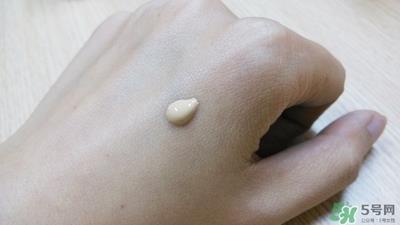 植村秀小灯泡粉底液色号 植村秀小灯泡粉底液试色 植村秀小灯泡粉底液色号 植村秀小灯泡粉底液试色