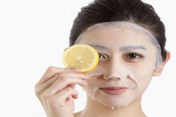 柠檬汁可以直接敷脸吗 柠檬敷脸的正确方法 柠檬汁可以直接敷脸吗 柠檬敷脸的正确方法