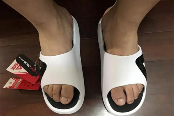 匹克态极拖鞋测评 态极拖鞋怎么样