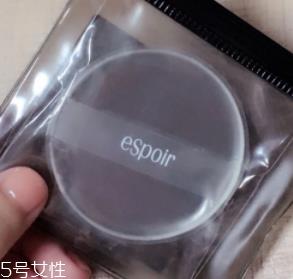 硅胶粉扑怎么清洗？勿用热水洗