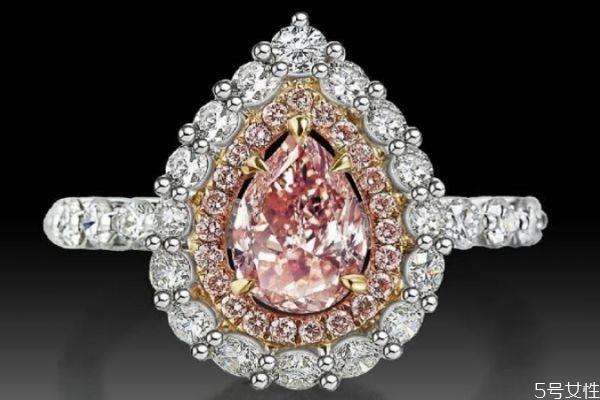 钻石的颜色和级别有关系吗 钻石用有几种颜色呢 钻石的颜色和级别有关系吗 钻石用有几种颜色呢