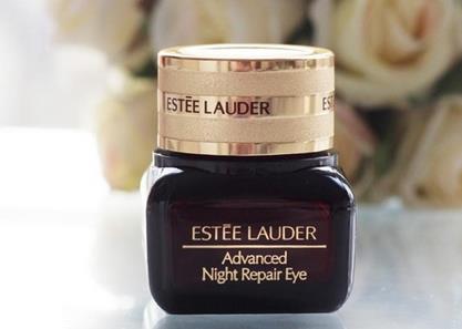 眼霜和眼部精华哪个好 眼霜和眼部精华的区别 眼霜和眼部精华哪个好 眼霜和眼部精华的区别