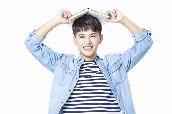 男士休闲服装有哪些面料 男士休闲服装有哪些风格