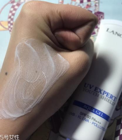 兰蔻空气感防护乳适合什么肤质 痘痘肌适用的防晒