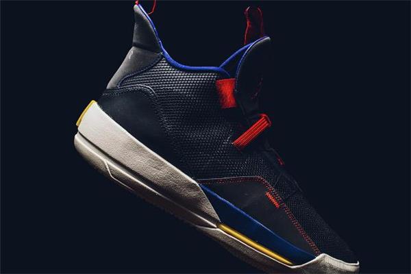 aj33和aj32哪个好 一起来看对比测评